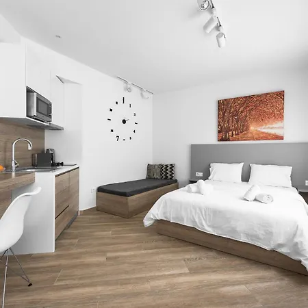 Hermes Suites, Ermou St, Nilie Hospitality Mgmt * Thessaloniki